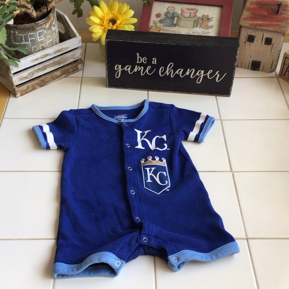 ‘Gen2’ KC Royals Onesie